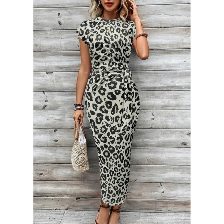 Dorinda – Chic Bodycon Dress with Crew Neck Flutter Sleeves