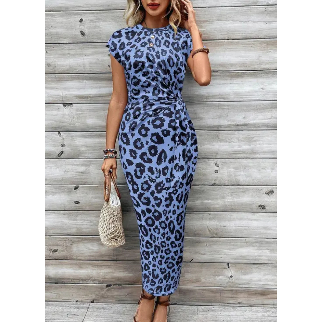 Dorinda – Chic Bodycon Dress with Crew Neck Flutter Sleeves