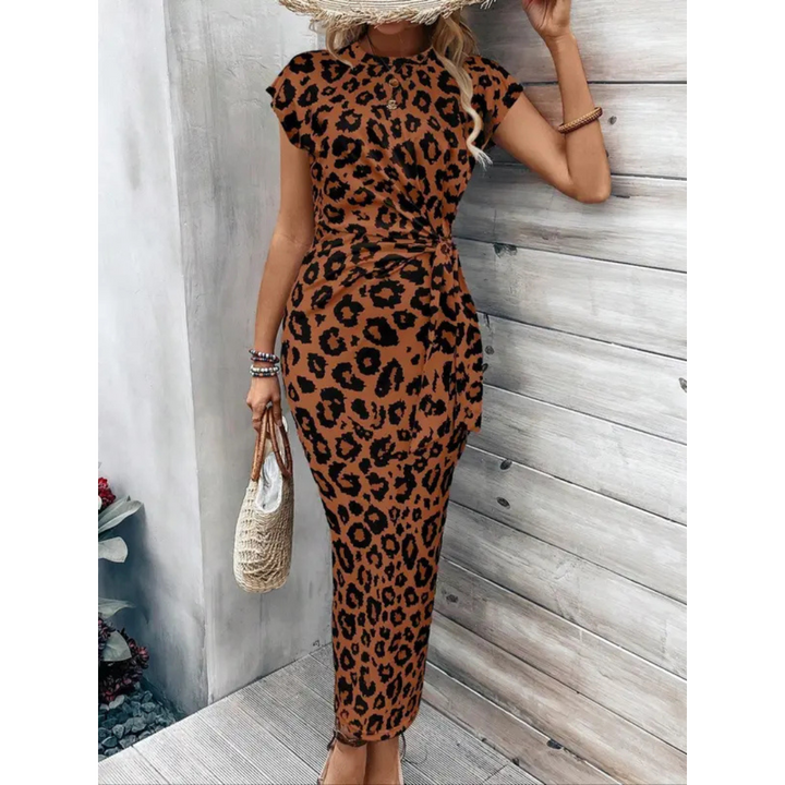 Dorinda – Chic Bodycon Dress with Crew Neck Flutter Sleeves